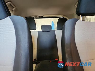 Zdjęcie 10 z 13 samochodu: 2013 TOYOTA YARIS 3-DOOR L VIN:JTDJTUD3XDD573252 - miniatura