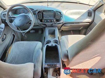 Zdjęcie 8 z 13 samochodu: 1999 FORD EXPEDITION VIN:1FMRU17L3XLA76365 - miniatura