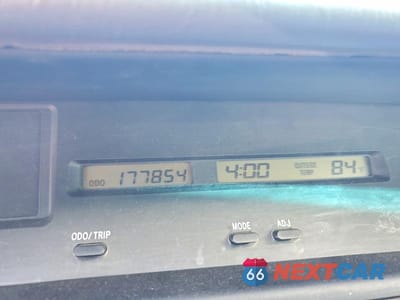 Zdjęcie 9 z 12 samochodu: 2003 TOYOTA AVALON XL VIN:4T1BF28B43U303641 - miniatura
