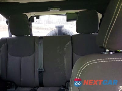 Zdjęcie 10 z 13 samochodu: 2016 JEEP WRANGLER UNLIMITED SAHARA VIN:1C4BJWEG3GL292346 - miniatura