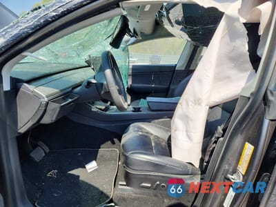 Zdjęcie 7 z 12 samochodu: 2021 TESLA MODEL Y VIN:5YJYGDEE9MF077368 - miniatura