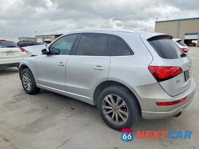 Drugie zdjęcie samochodu z przodu: 2014 AUDI Q5 PREMIUM PLUS VIN:WA1LFAFP7EA114949 - miniatura