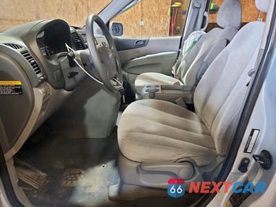 Zdjęcie 7 z 13 samochodu: 2009 KIA SEDONA VIN:KNDMB233096277612 - miniatura