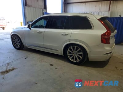 Drugie zdjęcie samochodu z przodu: 2017 VOLVO XC90 T6 VIN:YV4A22PL1H1152463 - miniatura