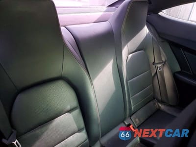 Zdjęcie 10 z 12 samochodu: 2012 MERCEDES-BENZ C 250 VIN:WDDGJ4HB8CF799140 - miniatura