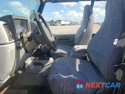 Zdjęcie 7 z 11 samochodu: 1997 JEEP WRANGLER / TJ SE VIN:1J4FY29P0VP438623 - miniatura