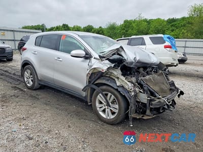 Czwarte zdjęcie samochodu z boku: 2017 KIA SPORTAGE LX VIN:KNDPM3AC1H7240173 - miniatura