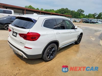 Trzecie zdjęcie samochodu z tyłu: 2019 BMW X3 SDRIVE30I VIN:5UXTR7C54KLF25102 - miniatura