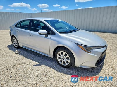 Czwarte zdjęcie samochodu z boku: 2025 TOYOTA COROLLA LE VIN:5YFB4MDE5SP260025 - miniatura