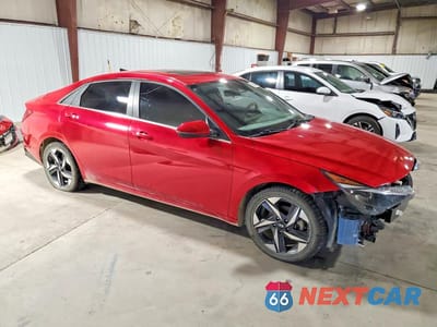 Czwarte zdjęcie samochodu z boku: 2022 HYUNDAI ELANTRA SEL VIN:5NPLN4AGXNH069905 - miniatura