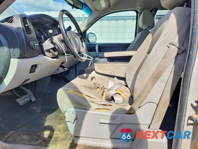 Zdjęcie 7 z 13 samochodu: 2009 CHEVROLET SILVERADO K1500 LT VIN:1GCEK29019Z171590 - miniatura