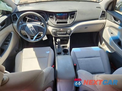 Zdjęcie 8 z 14 samochodu: 2016 HYUNDAI TUCSON SE VIN:KM8J3CA43GU178630 - miniatura