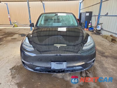 Piąte zdjęcie samochodu w środku: 2022 TESLA MODEL Y VIN:7SAYGDEE9NF480769 - miniatura