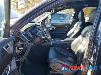 Zdjęcie 7 z 13 samochodu: 2016 VOLVO XC90 T6 VIN:YV4A22PK8G1072776 - miniatura