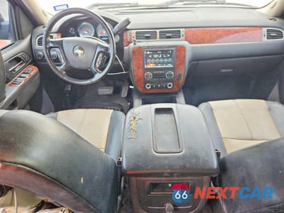 Zdjęcie 8 z 12 samochodu: 2010 CHEVROLET SILVERADO K1500 LTZ VIN:3GCRKTE2XAG297563 - miniatura
