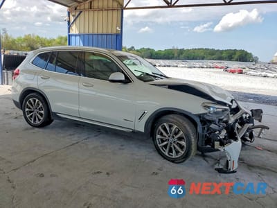 Czwarte zdjęcie samochodu z boku: 2018 BMW X3 XDRIVE30I VIN:5UXTR9C52JLC68709 - miniatura