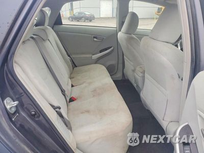 Zdjęcie 10 z 12 samochodu: 2012 TOYOTA PRIUS TWO VIN:JTDKN3DU8C1536556 - miniatura