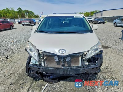 Piąte zdjęcie samochodu w środku: 2015 TOYOTA SIENNA XLE PREMIUM 8-PASSENGER VIN:5TDYK3DC4FS630743 - miniatura