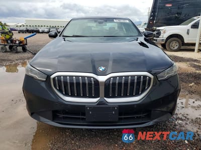 Piąte zdjęcie samochodu w środku: 2024 BMW 530 I VIN:WBA43FJ03RCS33728 - miniatura