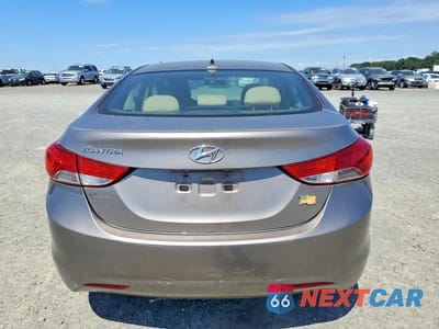 Zdjęcie 6 z 11 samochodu: 2013 HYUNDAI ELANTRA GLS VIN:5NPDH4AE5DH247678 - miniatura