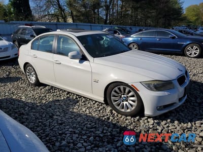 Czwarte zdjęcie samochodu z boku: 2009 BMW 328 XI SULEV VIN:WBAPK53599A645036 - miniatura