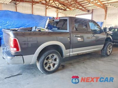 Trzecie zdjęcie samochodu z tyłu: 2017 RAM 1500 LARAMIE VIN:1C6RR7NTXHS660613 - miniatura