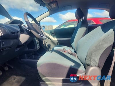 Zdjęcie 7 z 12 samochodu: 2007 TOYOTA YARIS BASE VIN:JTDJT923775113609 - miniatura
