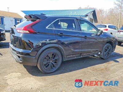 Trzecie zdjęcie samochodu z tyłu: 2022 MITSUBISHI ECLIPSE CROSS LE VIN:JA4ATVAA9NZ013195 - miniatura