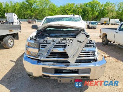 Piąte zdjęcie samochodu w środku: 2017 CHEVROLET SILVERADO C2500 HEAVY DUTY VIN:1GC1CUEG7HF167652 - miniatura