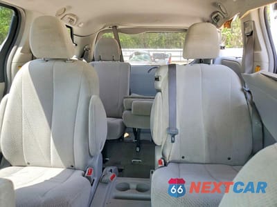Zdjęcie 10 z 13 samochodu: 2011 TOYOTA SIENNA VIN:5TDKK3DC9BS155235 - miniatura