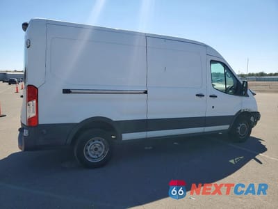 Trzecie zdjęcie samochodu z tyłu: 2018 FORD TRANSIT 250 DELIVERY VAN VIN:1FTYR2CM1JKB20818 - miniatura