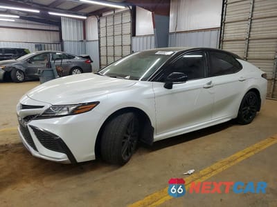 2022 TOYOTA CAMRY HYBRID XSE 4T1K31AK0NU033257 - główne zdjęcie licytacji z USA - miniatura