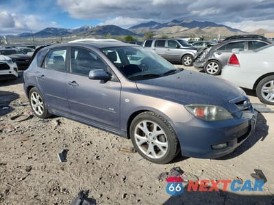 Czwarte zdjęcie samochodu z boku: 2008 MAZDA 3 HATCHBACK VIN:JM1BK344881865208 - miniatura
