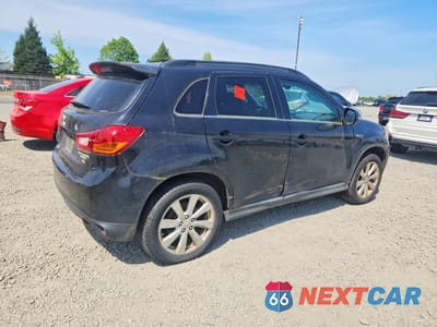 Trzecie zdjęcie samochodu z tyłu: 2015 MITSUBISHI OUTLANDER SPORT SE VIN:4A4AR4AW7FE033179 - miniatura