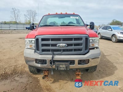 Piąte zdjęcie samochodu w środku: 2005 FORD F250 SUPER DUTY VIN:1FTNF215X5EC92096 - miniatura