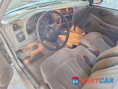 Zdjęcie 8 z 12 samochodu: 2001 CHEVROLET S TRUCK S10 VIN:1GCCS14571K144136 - miniatura