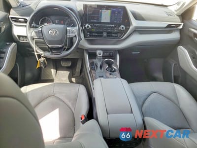 Zdjęcie 8 z 13 samochodu: 2021 TOYOTA HIGHLANDER PLATINUM VIN:5TDFZRAH4MS084920 - miniatura