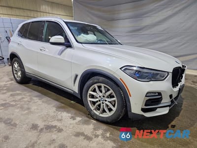 Czwarte zdjęcie samochodu z boku: 2019 BMW X5 XDRIVE40I VIN:5UXCR6C57KLK84174 - miniatura