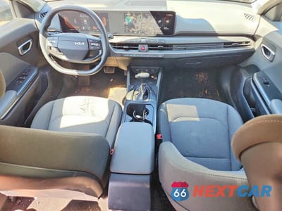 Zdjęcie 8 z 12 samochodu: 2025 KIA K4 LXS VIN:3KPFT4DE1SE093734 - miniatura