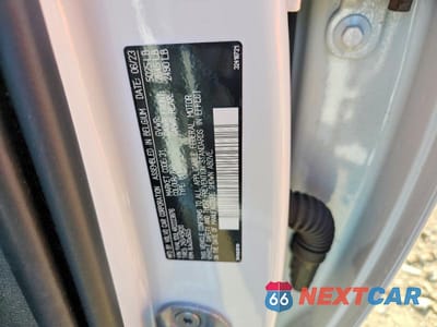 Zdjęcie 13 z 13 samochodu: 2024 VOLVO XC40 PLUS VIN:YV4L12UL4R2223876 - miniatura