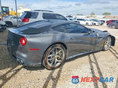 Trzecie zdjęcie samochodu z tyłu: 2016 FERRARI F12 BERLINETTA VIN:ZFF74UFA3G0212798 - miniatura