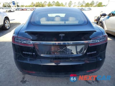 Zdjęcie 6 z 13 samochodu: 2018 TESLA MODEL S VIN:5YJSA1E22JF248811 - miniatura
