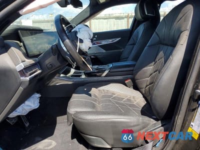Zdjęcie 7 z 13 samochodu: 2023 BMW 740 I VIN:WBA23EH0XPCL69925 - miniatura