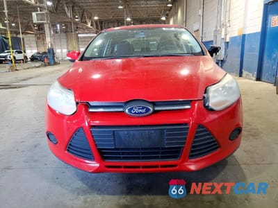 Piąte zdjęcie samochodu w środku: 2014 FORD FOCUS SE VIN:1FADP3F27EL214132 - miniatura