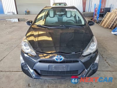 Piąte zdjęcie samochodu w środku: 2015 TOYOTA PRIUS C ONE VIN:JTDKDTB36F1113654 - miniatura