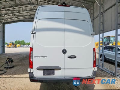 Zdjęcie 6 z 13 samochodu: 2024 MERCEDES BENZ SPRINTER 2500 DELIVERY VAN VIN:W1Y4KCHY0RT192633 - miniatura