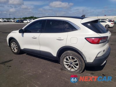 Drugie zdjęcie samochodu z przodu: 2021 FORD ESCAPE SE VIN:1FMCU0G66MUB16972 - miniatura