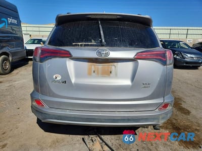 Zdjęcie 6 z 12 samochodu: 2017 TOYOTA RAV4 XLE VIN:2T3RFREV2HW610598 - miniatura