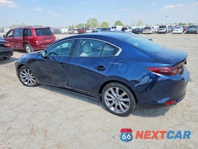 Drugie zdjęcie samochodu z przodu: 2021 MAZDA 3 PREFERRED VIN:3MZBPACL2MM252803 - miniatura