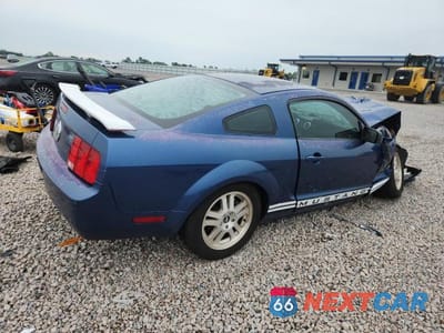 Trzecie zdjęcie samochodu z tyłu: 2006 FORD MUSTANG VIN:1ZVFT80N665140557 - miniatura